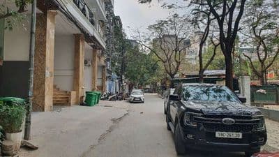 Toà Văn Phòng Đấu giá Tân Triều 130m 9tầng mt6m,vỉa hè ô tô tải tránh