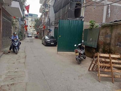 Bán nhà Dương Văn Bé,Hai Bà Trưng - 40m2x5T - ngõ nông,rộng - 8,2 tỷ