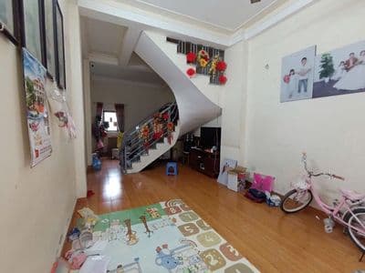 Nhà 3 tầng Phú lươngx83m, vài bước ra oto, kd cho thuê tốt