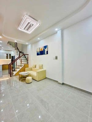 Nguyễn Kiệm: Nhà 3 Tầng tổng 90m2, 3 Ngủ, nhỉnh 4Tỷ có thương lượng
