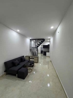 Nhỉnh 5tỷ - 2 tầng 45m2 - Cách 2 căn ra mặt tiền rạch xuyên tâm