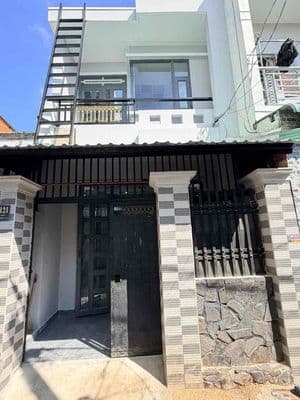 Q12. NHÀ PHỐ NGAY LÊ VĂN KHƯƠNG NGANG 4.1M DÀI 11M ĐÚC 1 LẦU HẺM 3M