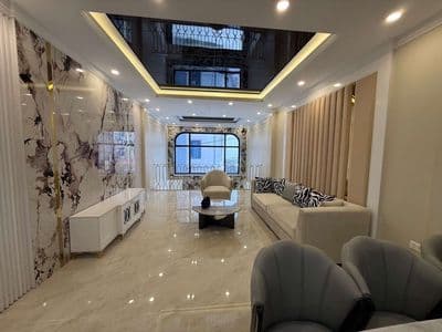 Nguyễn Văn Cừ - 8 Tầng Thang Máy - Gara 2 Ô Tô - Kinh Doanh - 25 Tỷ