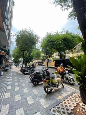 BÁN NHÀ KHU ĐƯỜNG NGUYỄN BÌNH KHIÊM GIÁ 22.9 TỶ