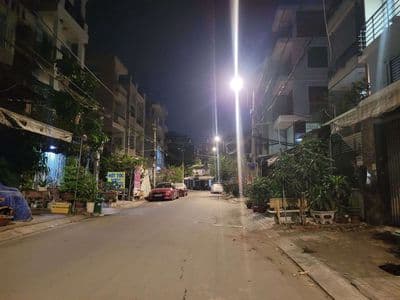 8 tỷ 900 thương lượng, nhà 3 tầng mặt tiền, diện tích : 4,5 × 18