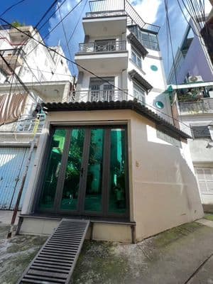 Cách Mạng Tháng Tám, 4 Tầng, gần Võ Văn Tần, Nhiều tiện ích xung quanh