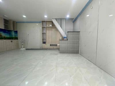 nhà ngay đối diện Chợ Minh Phát ngay Ngã Tư Ga sát Gò Vấp