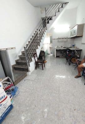 Nhà đúc 1 lầu, 30 m2, 2pn, 2wc. hẻm pagat
