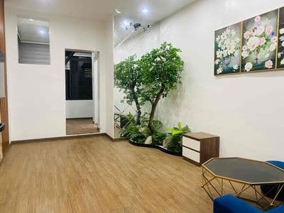 Căn hộ tập thể quân đội 120 Hoàng Quốc Việt 100m2 4,5 tỷ bán rẻ