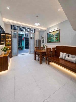 Bán Nhà 4 Tầng Hẻm xe hơi, liền kề khu Nam Hùng Vương