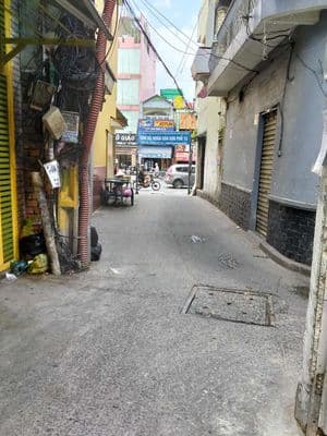 Bán nhà 2 tầng Đường Dương Bá Trạc - DT 76m2 - Giá 8.1 tỷ hẻm xe hơi
