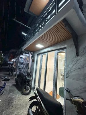 chính chủ kẹt tiền cần bán gấp nhà trong khu tên lửa giáp quận 6