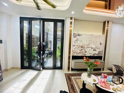 Bán nhà Văn Cao _ Ba đình _ 5 tầng đẹp long lanh _ Chỉ 8,95 tỷ