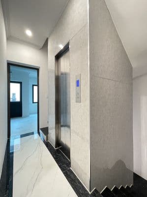 BÁN NHÀ XUÂN ĐỈNH 45M2 5 TẦNG MT 5.1M - THANG MÁY - 15M RA Ô TÔ