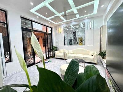 Chính chủ Bán nhà Xã Đàn 33 m2 Thang máy Sát phố Ô tô đỗ cổng Mới xây