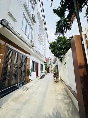 bán nhà 5 tầng Trạm Trôi giá nhỉnh 5 tỷ