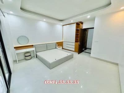 bán nhà 6 tầng phố Tạ Quang Bửu - Bạch Mai - thang máy