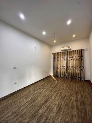bán nhà ngõ 467 Lĩnh Nam giá 4,1 tỷ