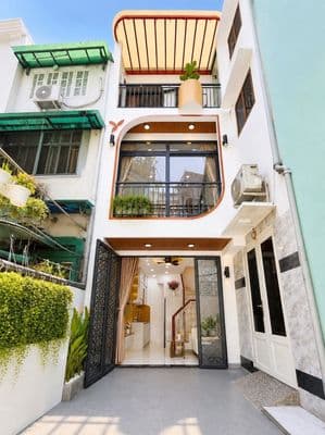 BÁN NHÀ SÁT MẶT TIỀN • LÊ QUANG ĐỊNH - 3 TẦNG • 2PN 3WC • DTSD 41M2