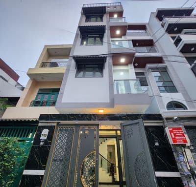 Chính chủ bán nhà 4 tầng đường Lê Văn Việt Quận 9