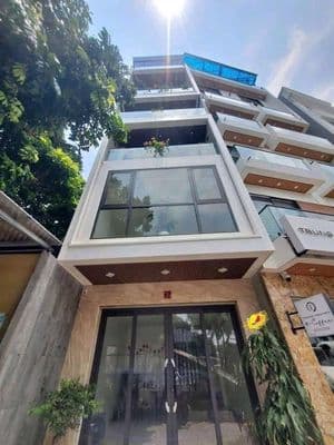 bán nhà 45m2 Ngã Tư trạm Trôi full nội thất