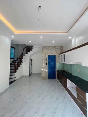 Nhà Liên Mạc, Bắc Từ Liêm 5 tầng mới, thang máy, Ô tô qua nhà