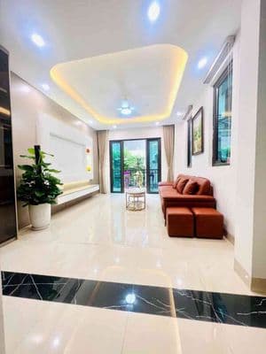bán nhà Cầu Giấy 7 tỷ mặt tiền vàng