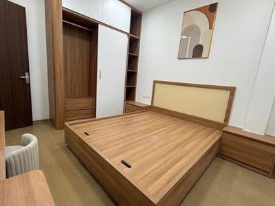 bán nhà 5 tầng Cầu Giấy 42m2 giá 9 tỷ