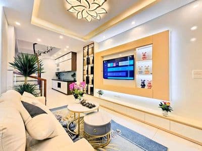 bán nhà Nguyễn An Ninh 5 tầng vị trí đẹp