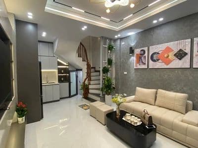 bán nhà Xuân Phương - 40m2 - 5.x tỷ - ô tô đỗ gần