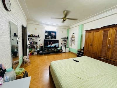Lạc Long Quân Tây Hồ 1 nhà ra mặt phố nở hậu MT5m 55mx3T giá 19 tỷ