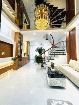 BÁN NHÀ Y HÌNH 38M, 4T, MT4,5M, 9,5 TỶ , VŨ TÔNG PHAN, THANH XUÂN.