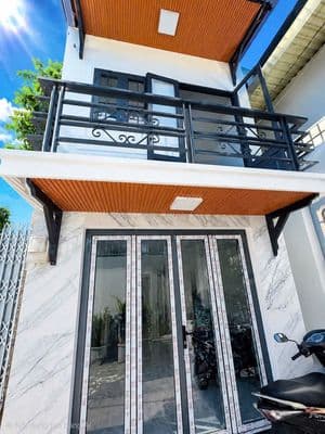 NGAY TỈNH LỘ 10-GIÁP Q6, KHU TÊN LỬA, SÁT AEON-NHÀ MỚI 2 TẦNG Ở LIỀN
