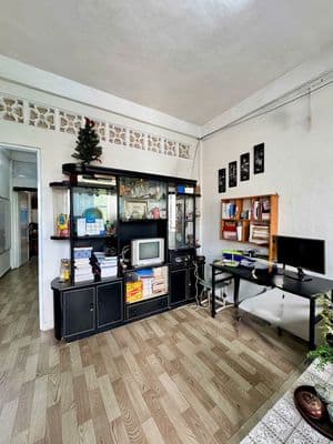 Căn hộ SHR 45m2 1pn Cư xá Lạc Long Quân Q11, ngay Chợ hoa Đầm Sen