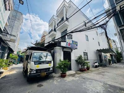 NHÀ ĐẸP HẺM XE TẢI QUANG TRUNG, GV CHỈ NHỈNH 3 TỶ, SHR