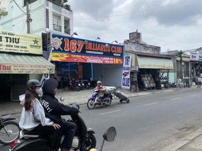 Nhà sát mặt tiền , tài chính này khó kiếm căn t2 mà 4PN có phòng trệt