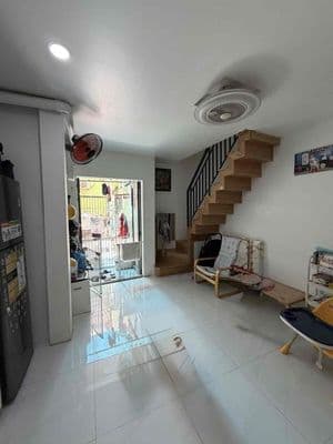 BÁN NHÀ PHAN VĂN TRỊ 2 TẦNG CÓ SÂN XE P.11 BÌNH THẠNH 3.35 TỶ