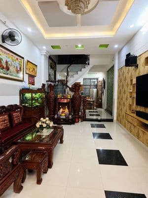 HIẾM NHẤT KHU-RỘNG ĐẸP RẼ-BÁN NHÀ 4×15-4LẦU-HXH HOÀNG BẬT ĐẠT TÂN BÌNH