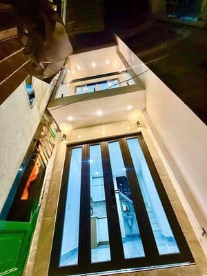 Dưới 3 tỷ sổ riêng P5Q11,nhà mới ở liền