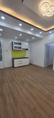 CHỦ ĐỔI NHÀ TO CẦN BÁN GẤP CĂN HỘ NGUYỄN KIM – LẦU 2 SỬA TÂM HUYẾT