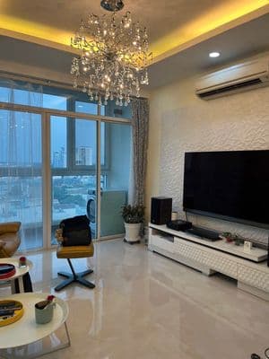 Bán căn hộ Thông tầng New Sài Gòn - DT 200m2 4PN hướng Đông Nam