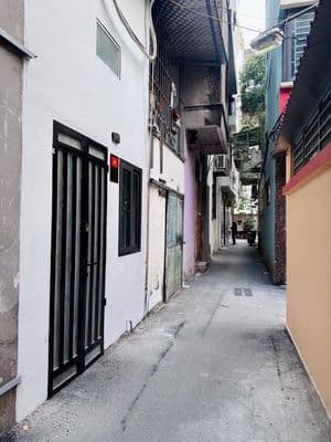 bán nhà Vũ Hữu 5.3 tỷ ngõ to ba gác