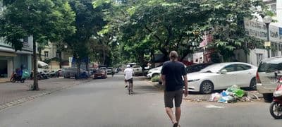 bán nhà 5 tầng phố trần quốc hoàn cầu giấy