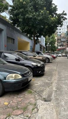bán nhà 4 tầng Hoàng Quốc Việt 23.3 tỷ