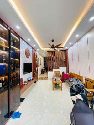 Bán Nhà Ở Ngọc Lâm Long Biên 88m Ô Tô 5 Bước ra Ô Tô Tránh Giá Đầu Tư