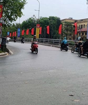 bán nhà 5 tầng Hữu Hoà Cầu Tó giá chỉ 5,xx tỷ