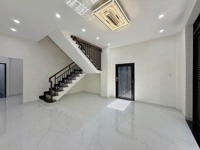 NHÀ MỚI Ở NGAY, ĐẦY ĐỦ CÔNG NĂNG - GẦN CHỢ CÂY QUÉO - CHỈ HƠN 7,9TY