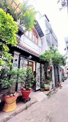 CHỈ CÒN 73 TRIỆU/M2 ,NHÀ TÂN PHÚ, HẺM XE HƠI THÔNG, KINH DOANH TỐT