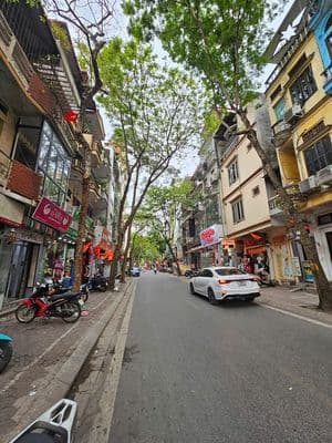 Nhà Nghĩa Đô, 51m2, Lô Góc, Gần OTO, Nhỉnh 9 Tỷ