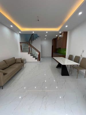 bán nhà ngõ 180 tây mỗ lô góc 5 tầng